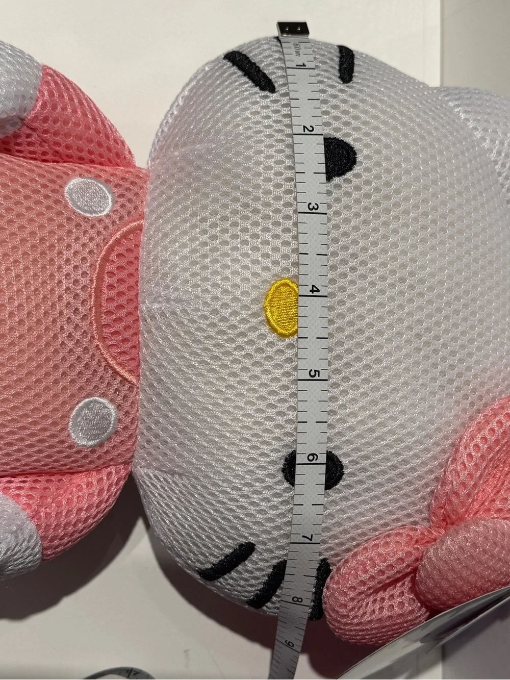 Hello Kitty White and Pink Mesh Bath Plush